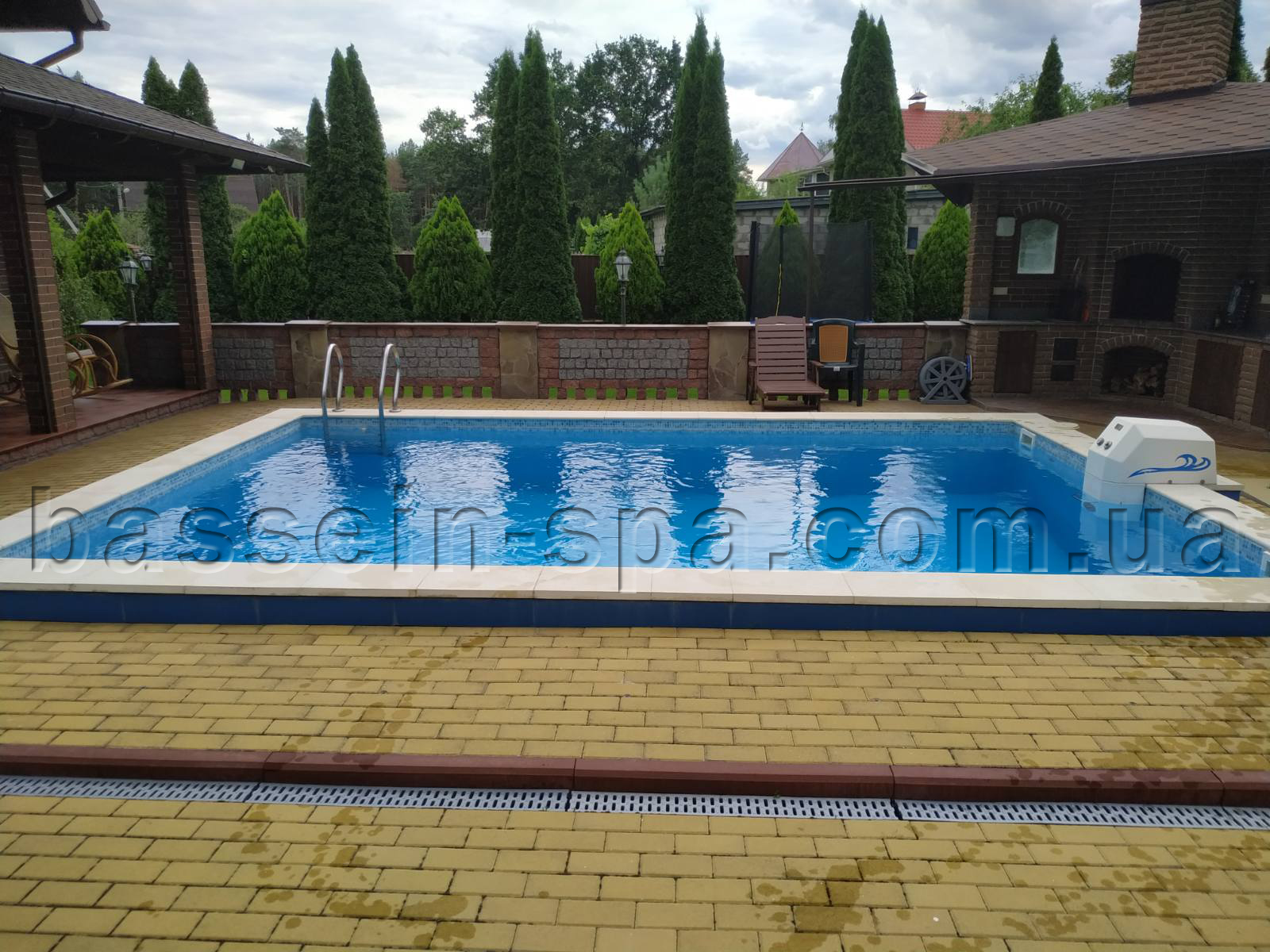 pool